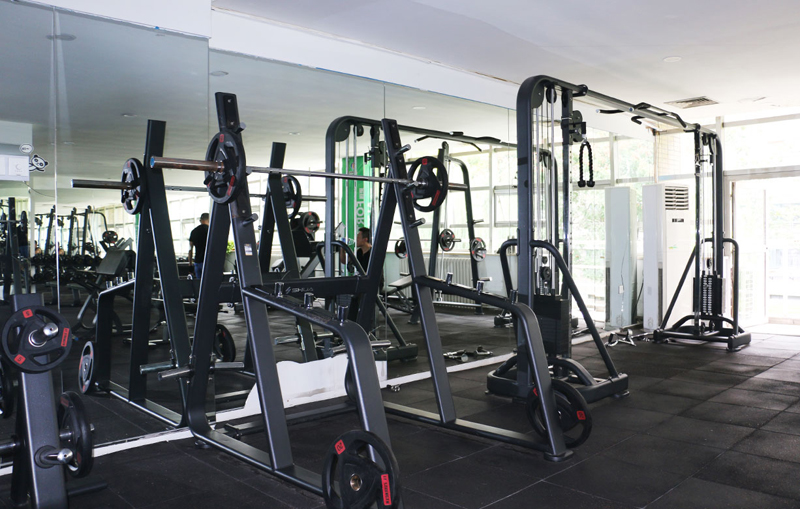 健身房器材