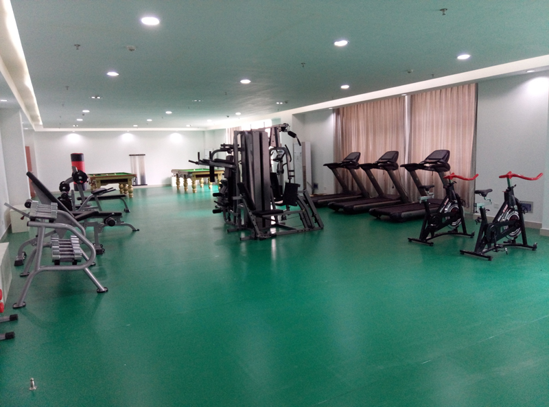 单位健身房器材